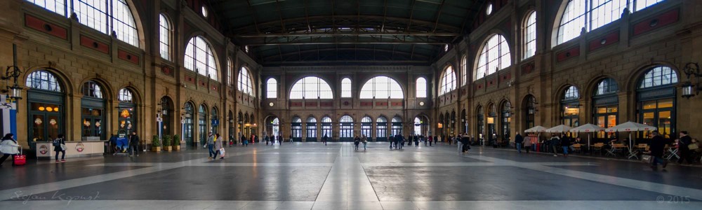 Panoramafotografie Zürich Bahnhof Eingangshalle